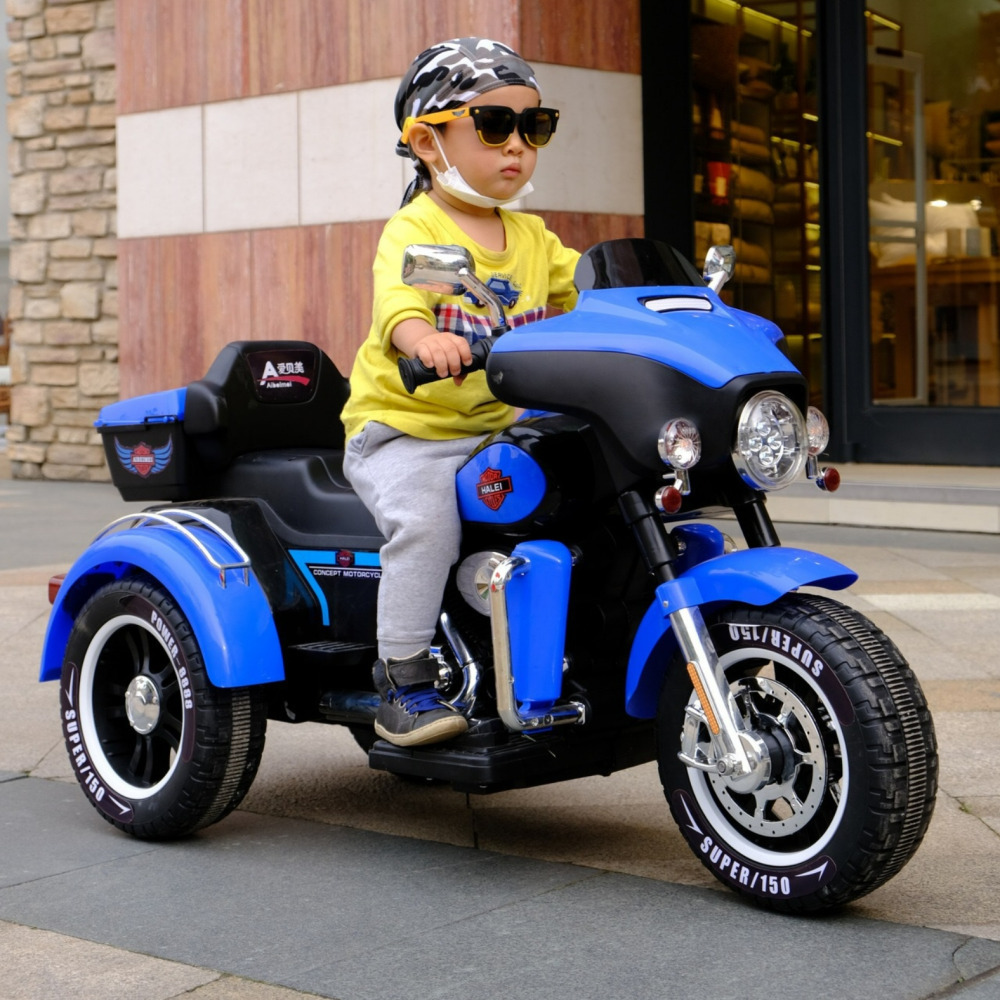 Road-King Classic 12V - Geniş Ön Panelli, Cruiser Tarzı, Üç Tekerlekli Akülü Motor